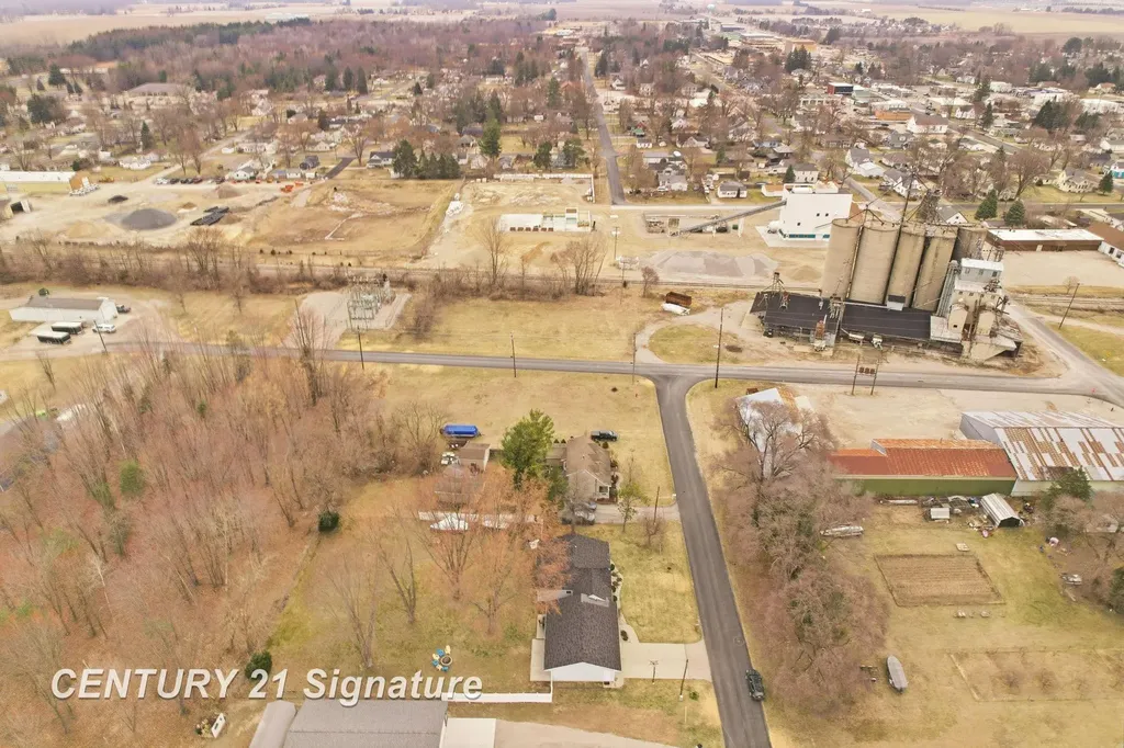 526 S Maple Street Richland Township MI 48626