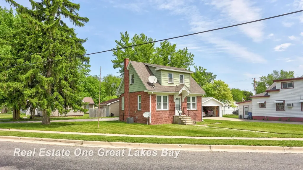 736 Stoker Drive Carrollton Township MI 48604