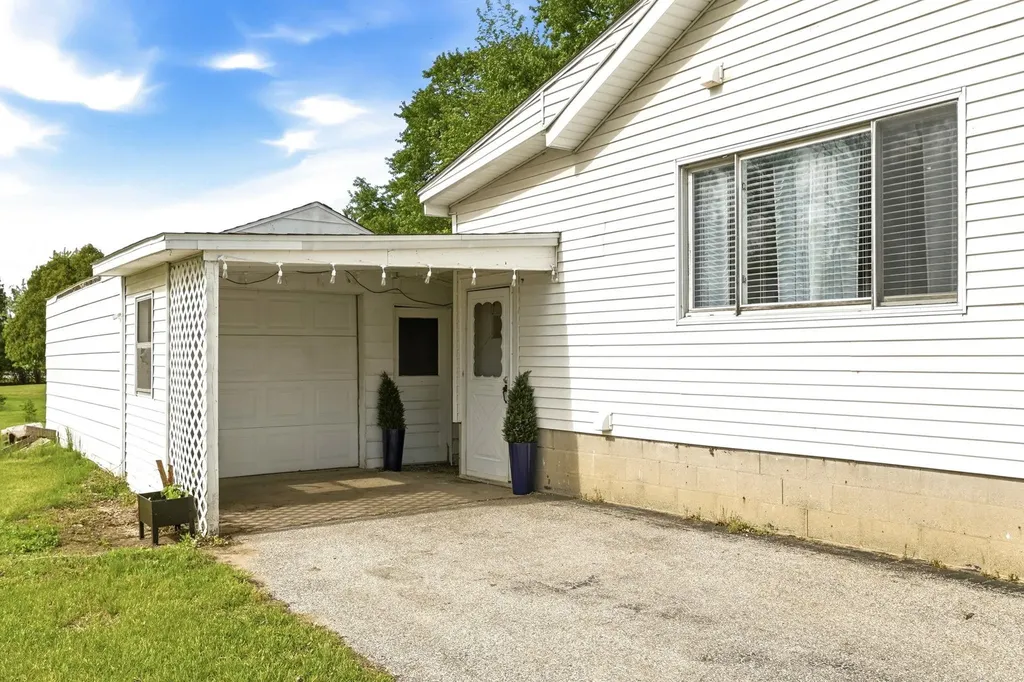 4364 Baker Road Bridgeport Charter Township MI 48722