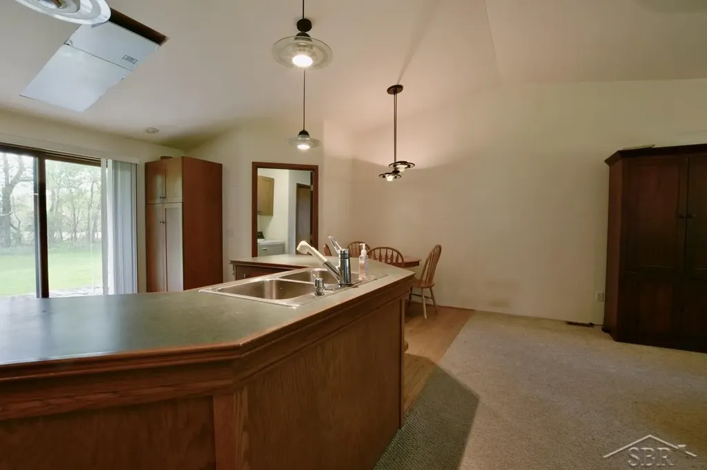 3087 E Gordonville Road Midland Charter Township MI 48640