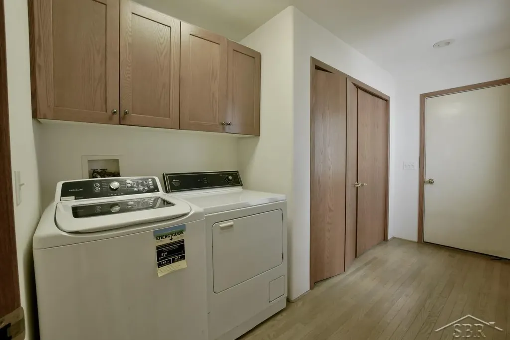 3087 E Gordonville Road Midland Charter Township MI 48640