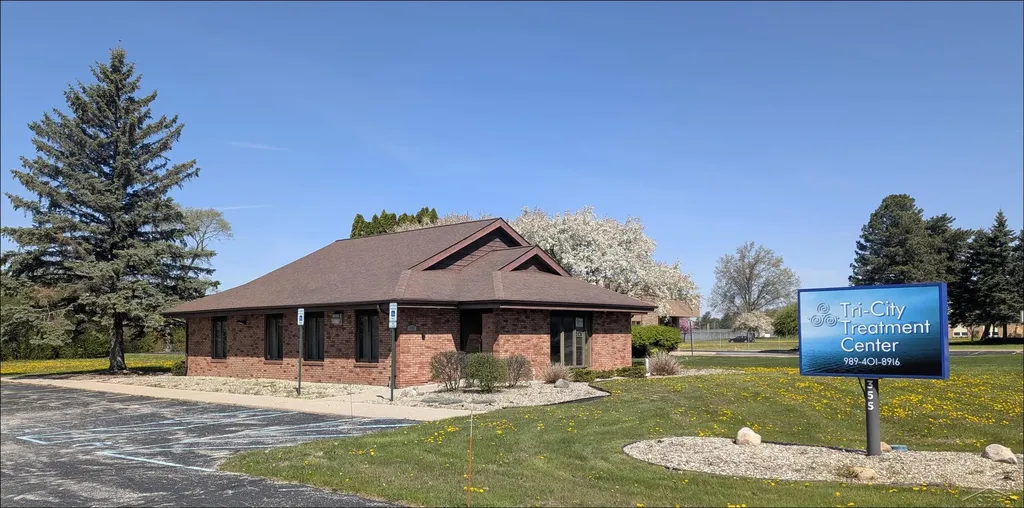355 N Center Road Saginaw Charter Township MI 48638