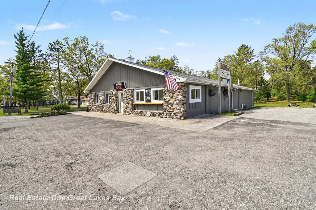 1951 Indian Lake Road Unknown City MI 48748