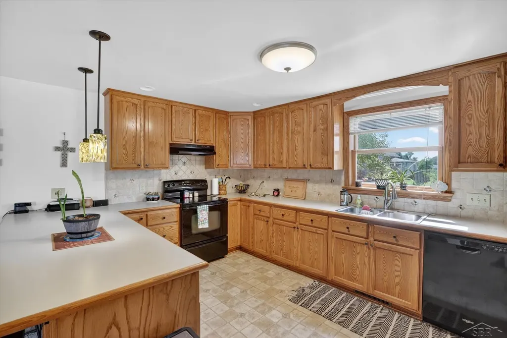 304 S Fifth Street Sebewaing Village MI 48759