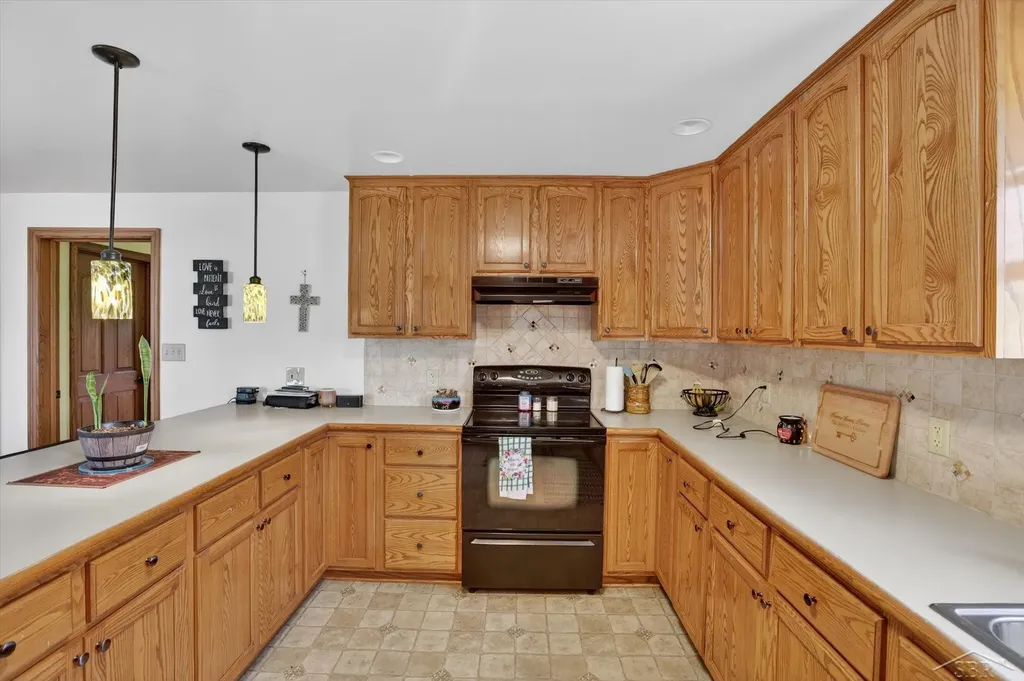 304 S Fifth Street Sebewaing Village MI 48759