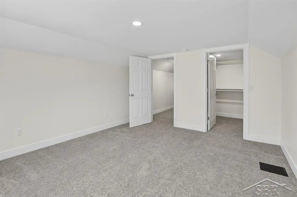 2407 Fairview Street Bay City City MI 48708