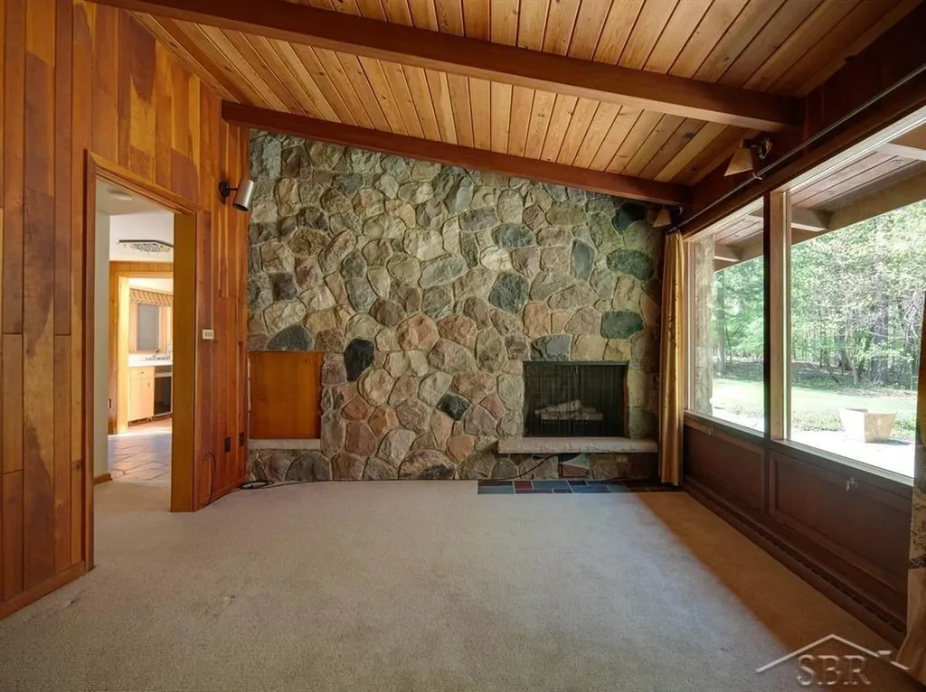 1523 Blue Heron Drive Highland Charter Township MI 48357