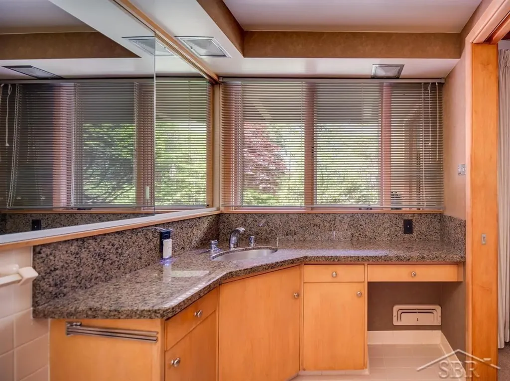 1523 Blue Heron Drive Highland Charter Township MI 48357