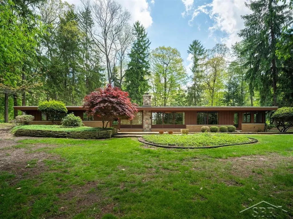 1523 Blue Heron Drive Highland Charter Township MI 48357