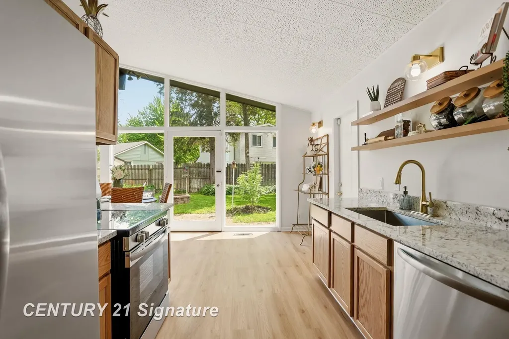 43 Victory Court Saginaw City MI 48602