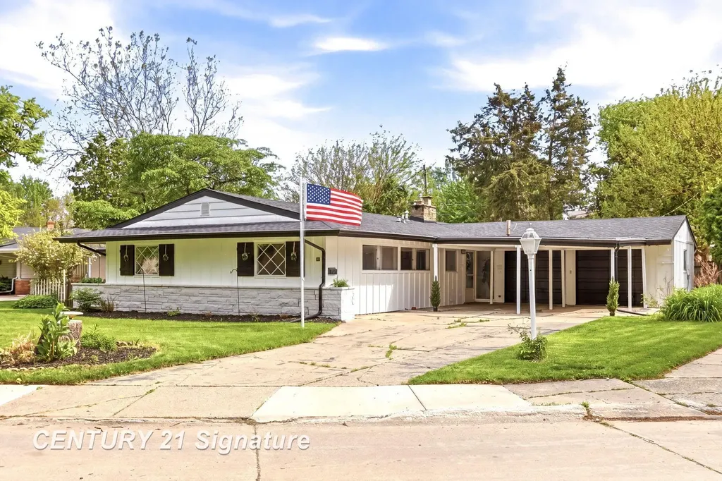 43 Victory Court Saginaw City MI 48602