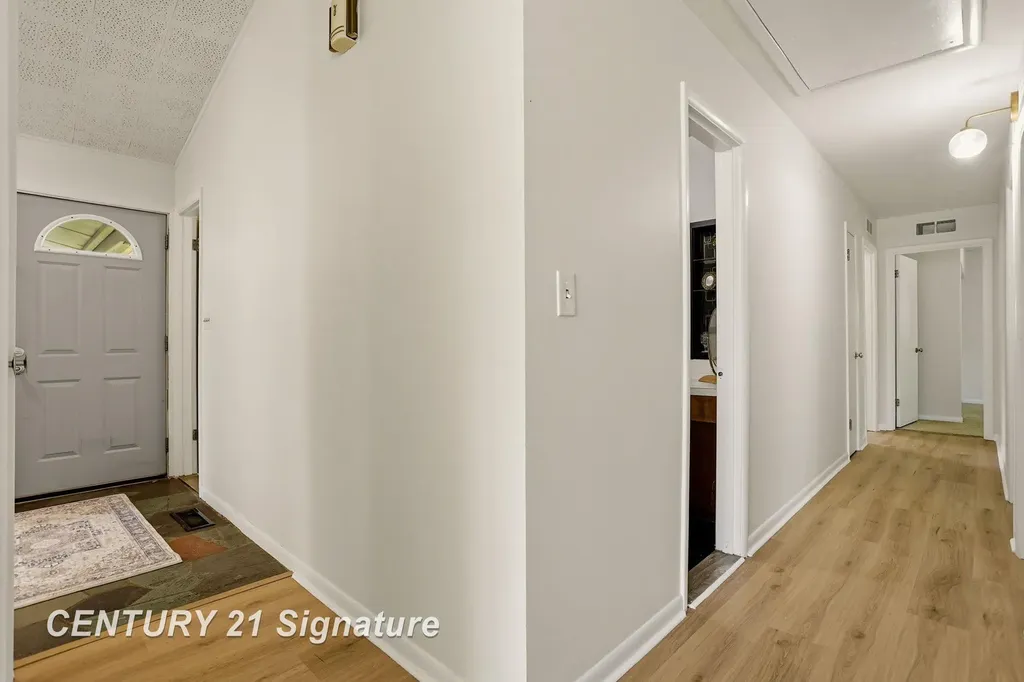 43 Victory Court Saginaw City MI 48602