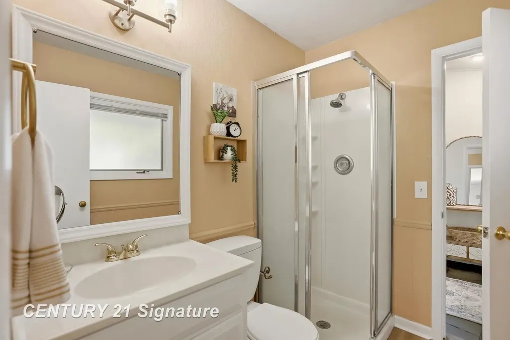 43 Victory Court Saginaw City MI 48602