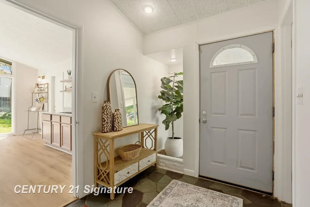 43 Victory Court Saginaw City MI 48602