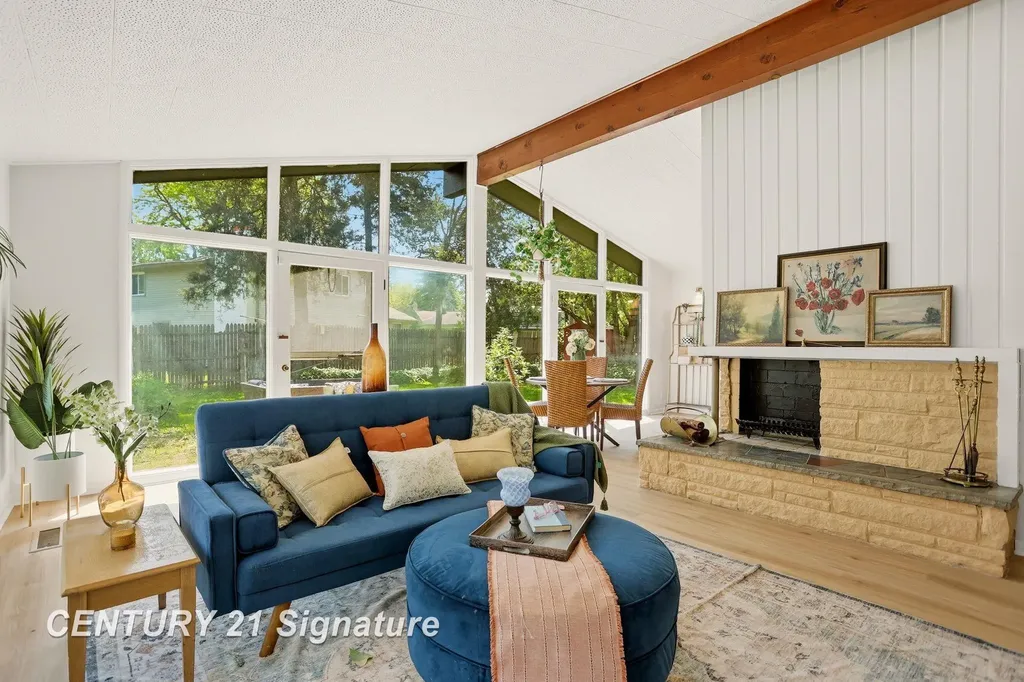 43 Victory Court Saginaw City MI 48602