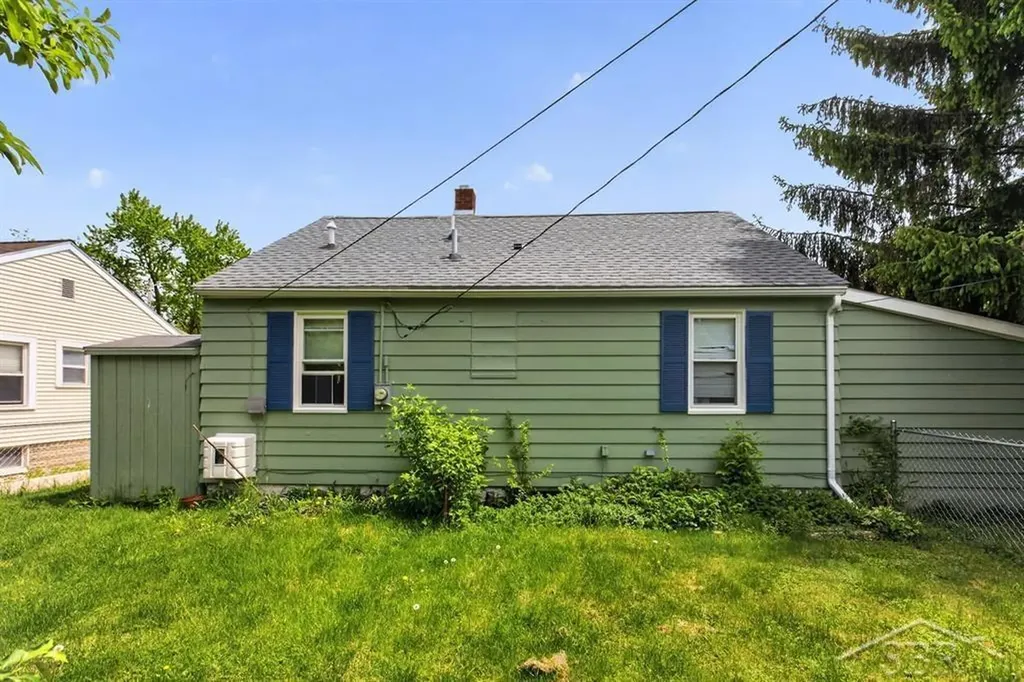 602 S Hampton Street Bay City City MI 48708