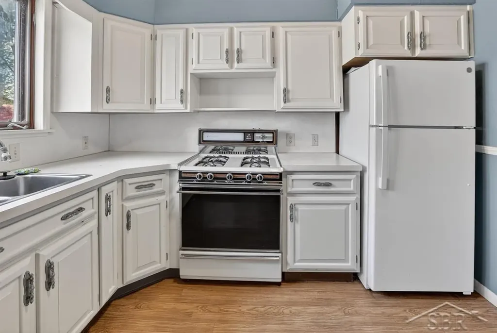 602 S Hampton Street Bay City City MI 48708
