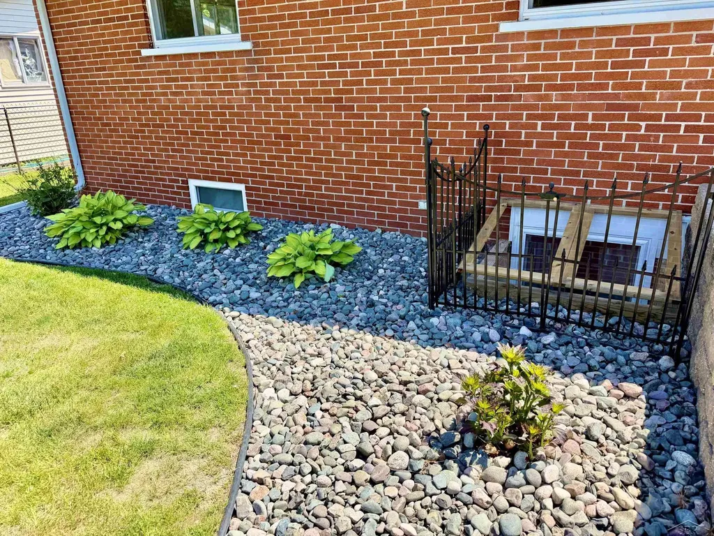 4938 Buckthorne Drive Saginaw Charter Township MI 48603