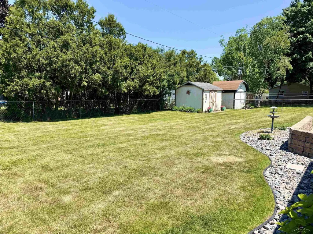 4938 Buckthorne Drive Saginaw Charter Township MI 48603