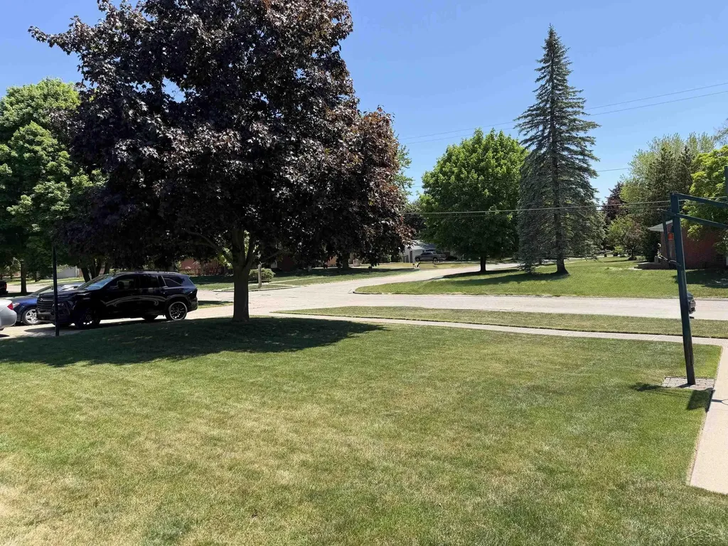 4938 Buckthorne Drive Saginaw Charter Township MI 48603