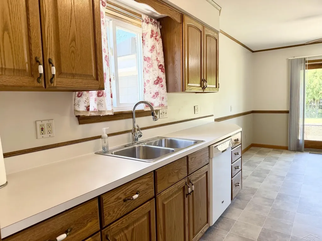 4938 Buckthorne Drive Saginaw Charter Township MI 48603