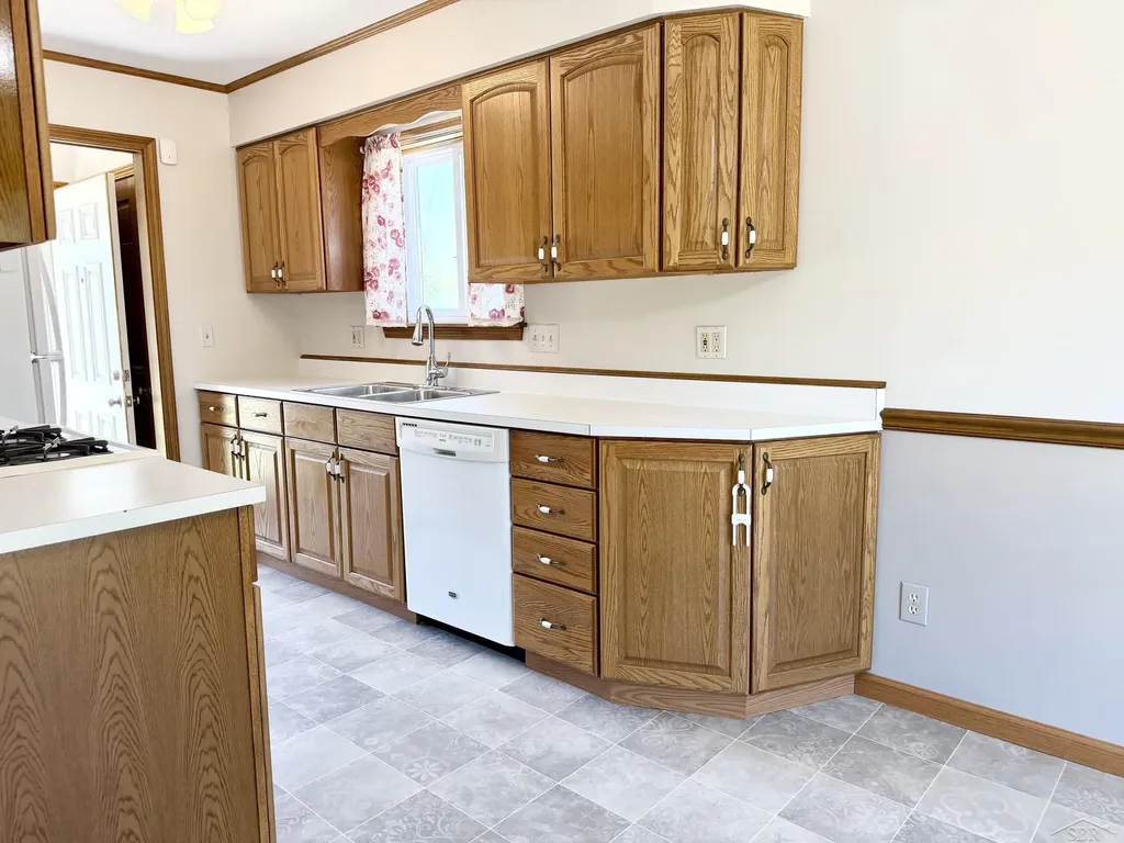 4938 Buckthorne Drive Saginaw Charter Township MI 48603