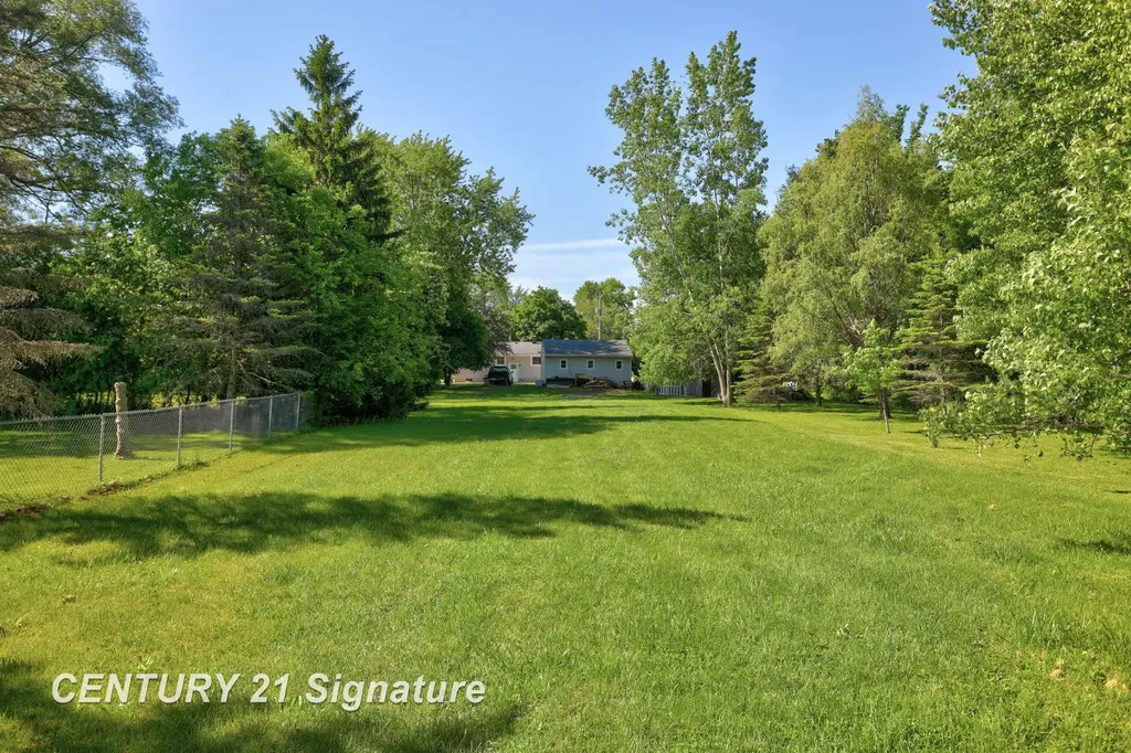 2101 N Brentwood Place Essexville City MI 48732