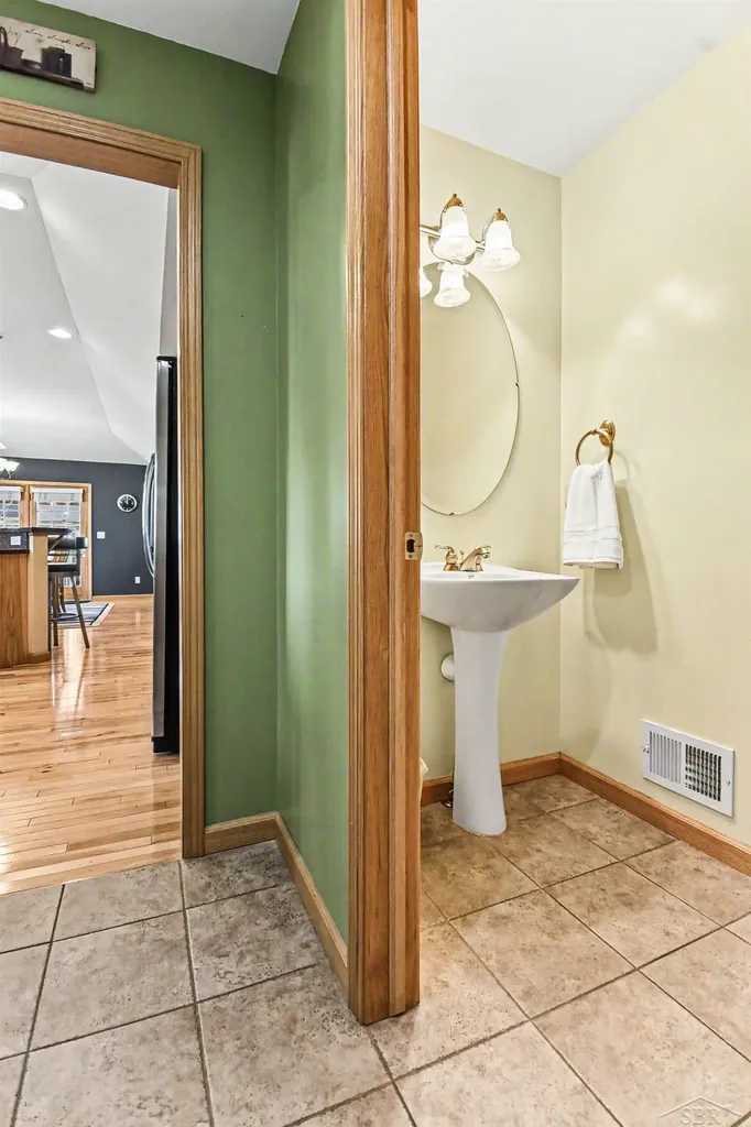 3807 Wild Pine Drive Saginaw Charter Township MI 48603