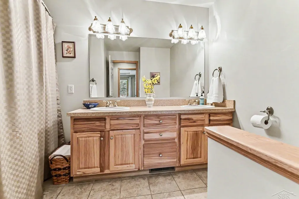 3807 Wild Pine Drive Saginaw Charter Township MI 48603