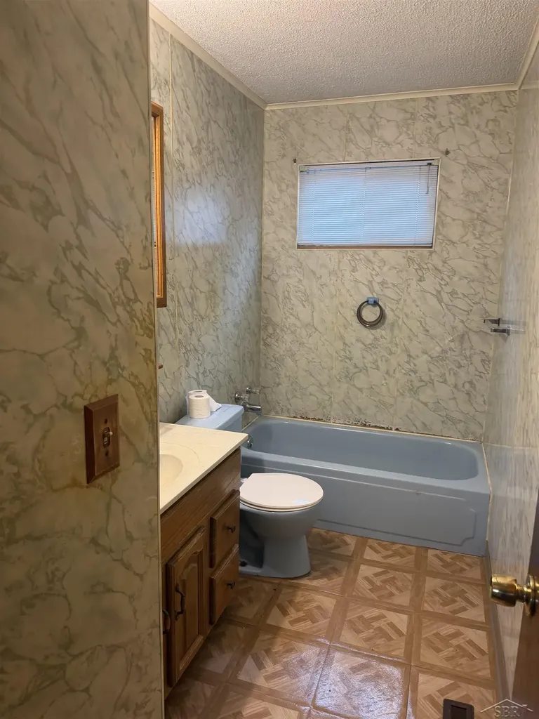 616 S 21st Street Saginaw City MI 48601