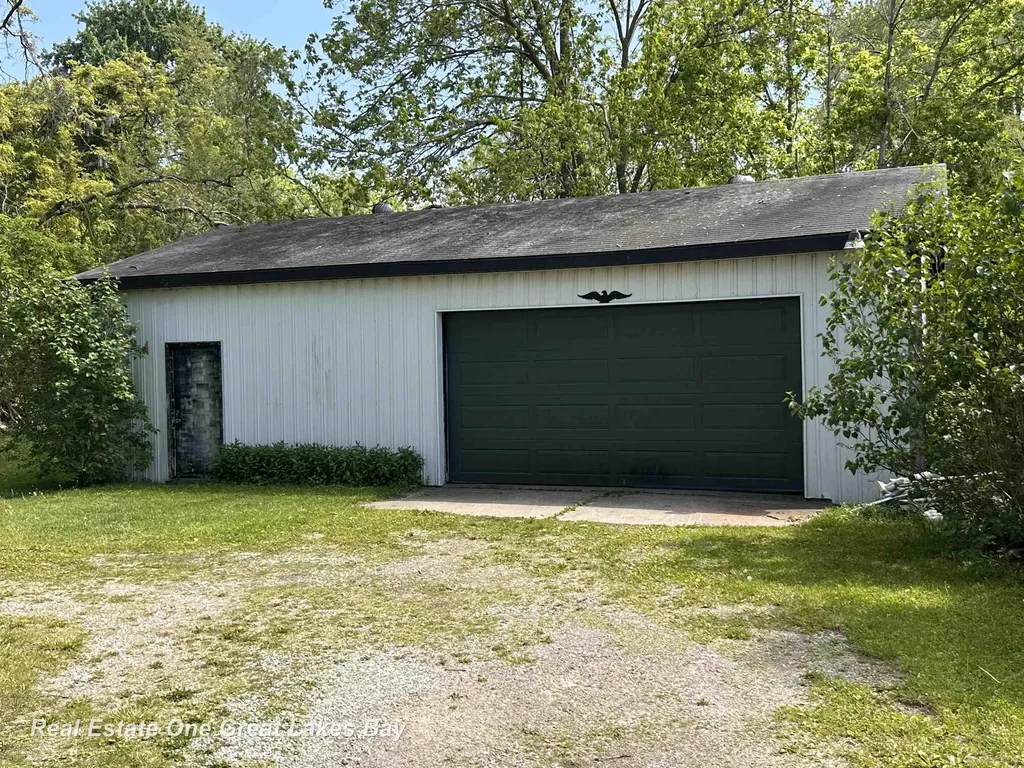 4928 Hess Road Buena Vista Charter Township MI 48601