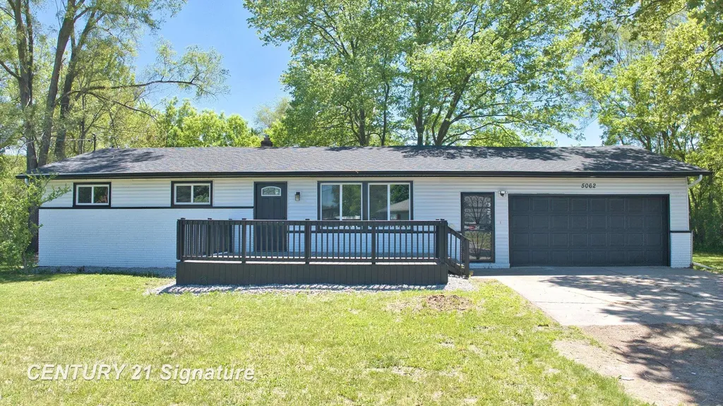 5062 Akron Street Buena Vista Charter Township MI 48601