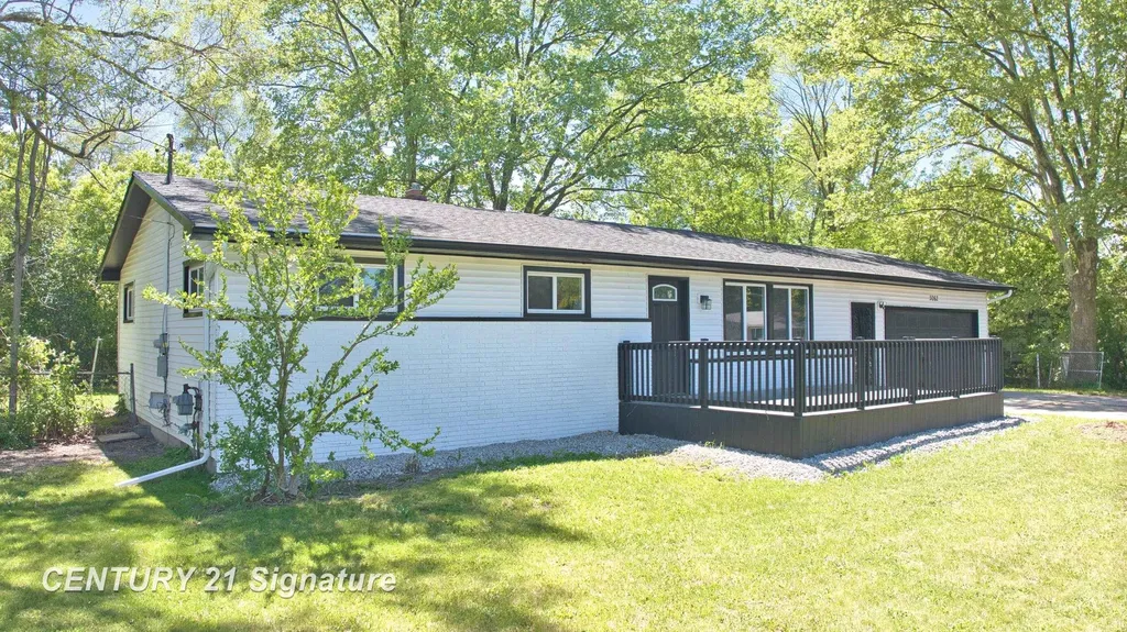 5062 Akron Street Buena Vista Charter Township MI 48601