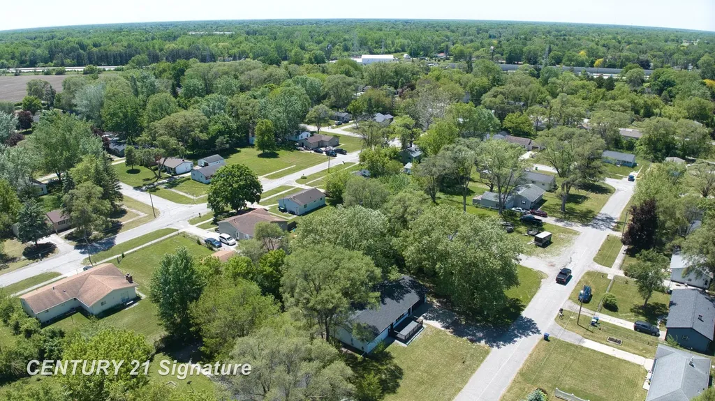 5062 Akron Street Buena Vista Charter Township MI 48601