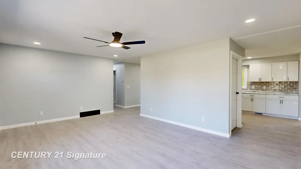 5062 Akron Street Buena Vista Charter Township MI 48601