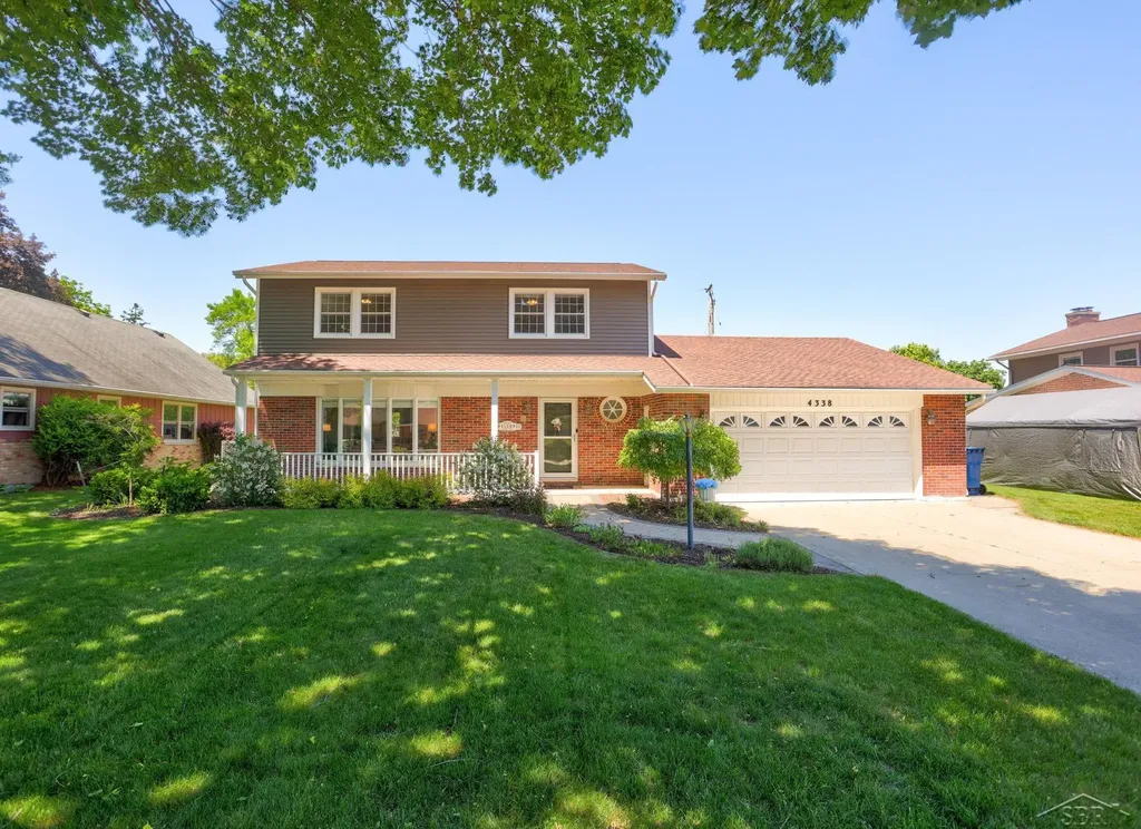 4338 S Wayside Drive Saginaw Charter Township MI 48603