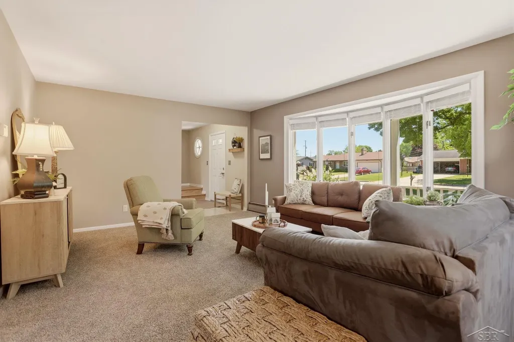 4338 S Wayside Drive Saginaw Charter Township MI 48603