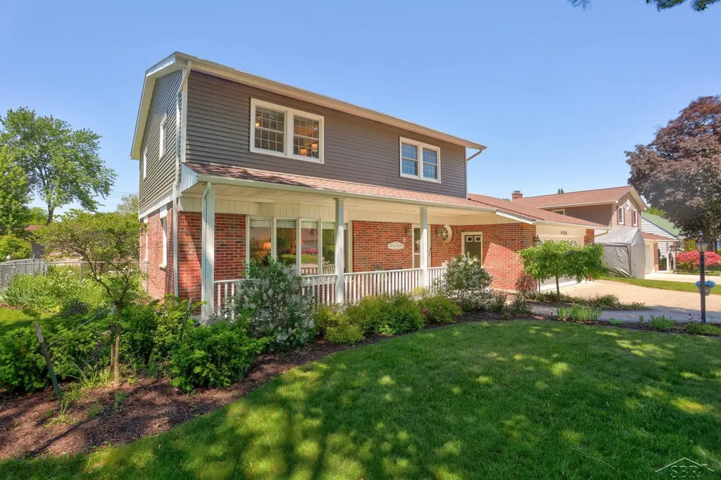 4338 S Wayside Drive Saginaw Charter Township MI 48603