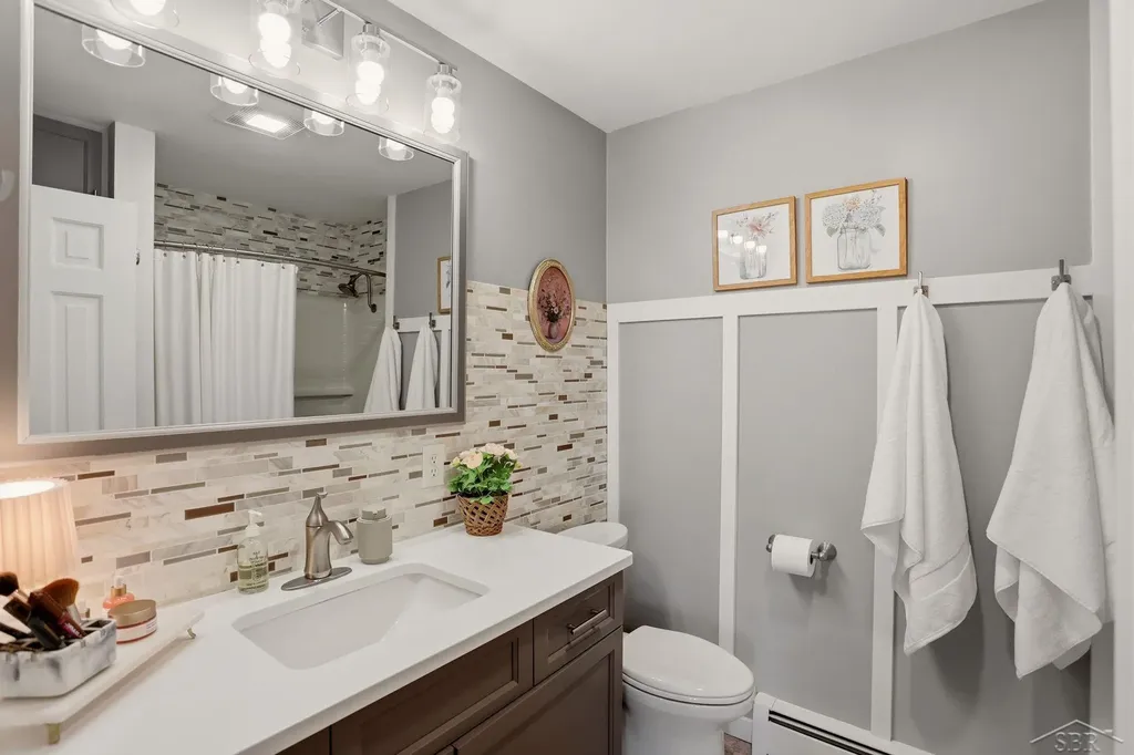 4338 S Wayside Drive Saginaw Charter Township MI 48603