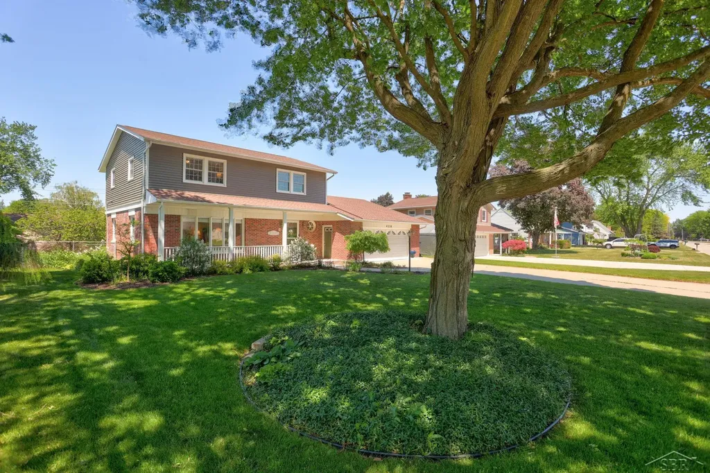 4338 S Wayside Drive Saginaw Charter Township MI 48603