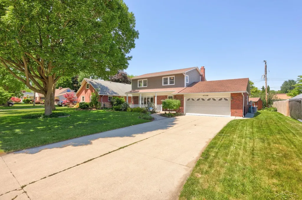 4338 S Wayside Drive Saginaw Charter Township MI 48603