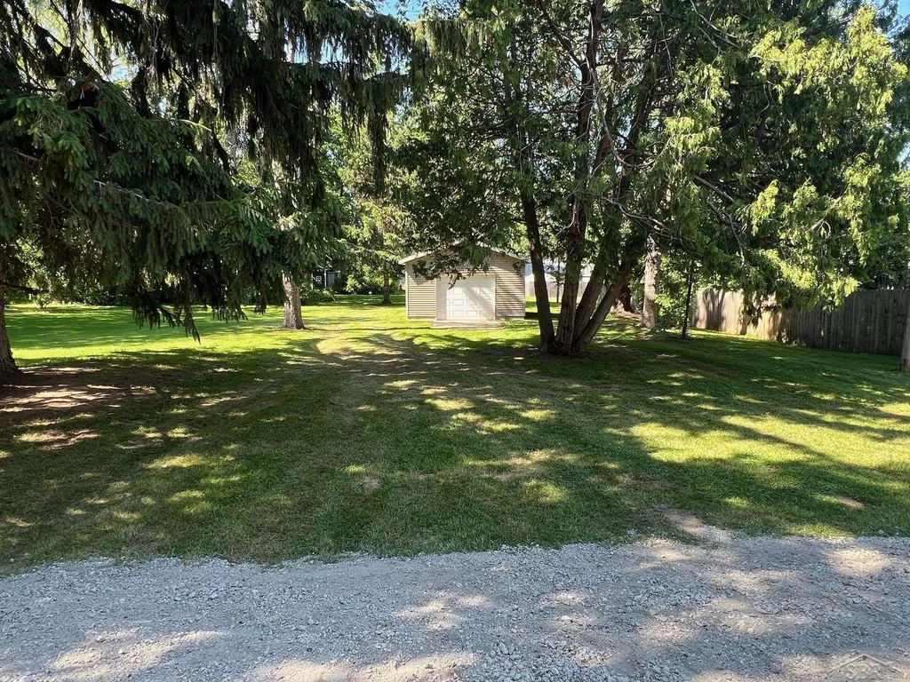 427 Cedar Street Breckenridge Village MI 48615