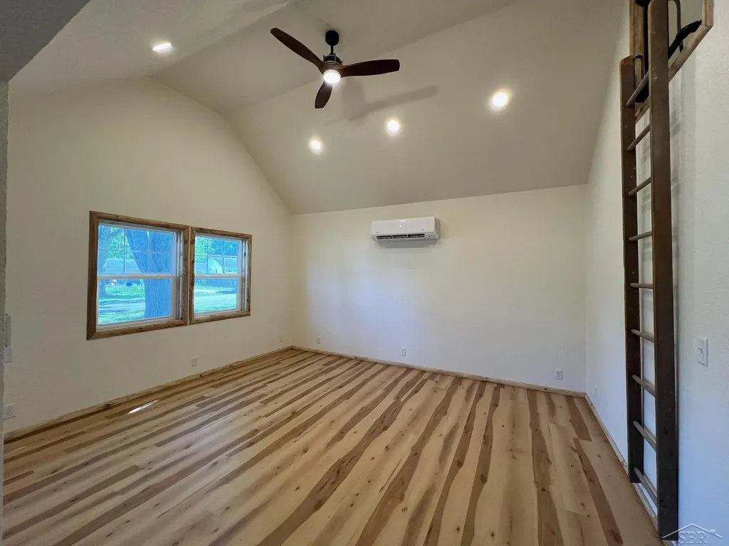 427 Cedar Street Breckenridge Village MI 48615