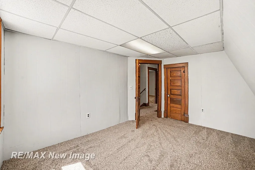 208 W Washington Street Coleman City MI 48618