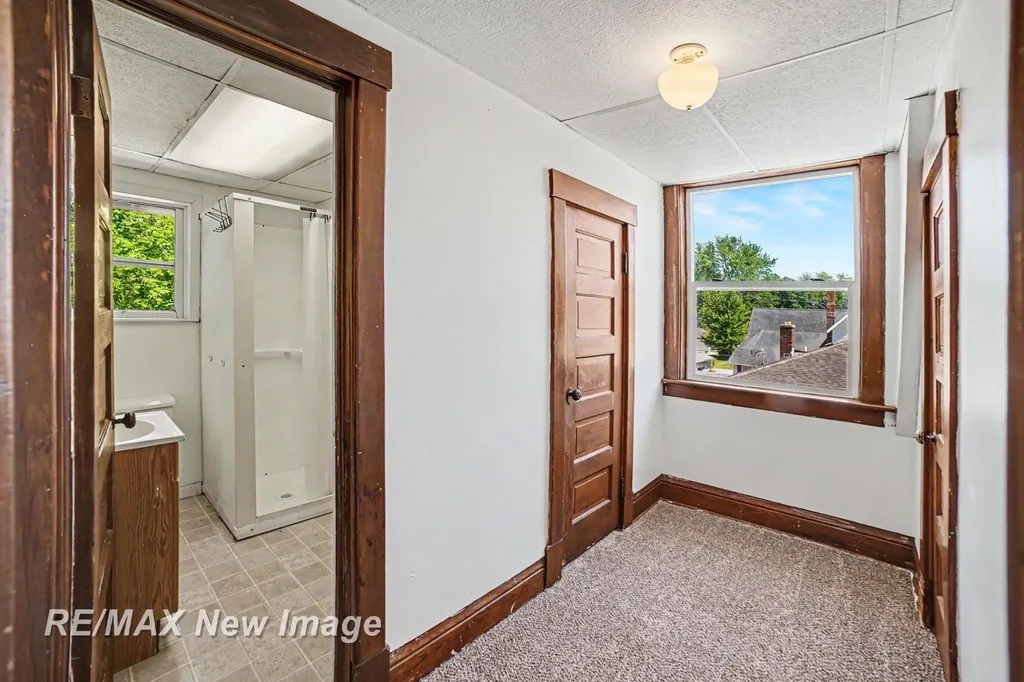 208 W Washington Street Coleman City MI 48618