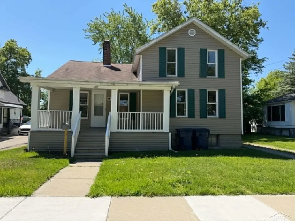 1204 Elm Street Bay City City MI 48706
