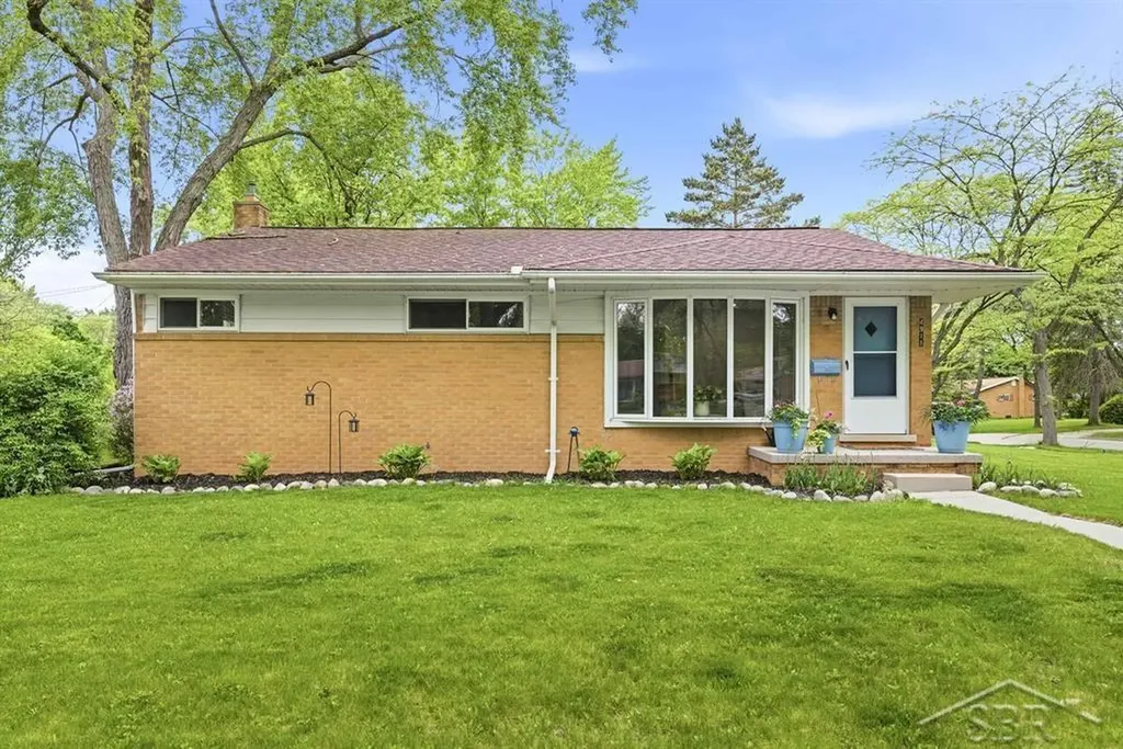 4911 Harding Street Midland City MI 48642