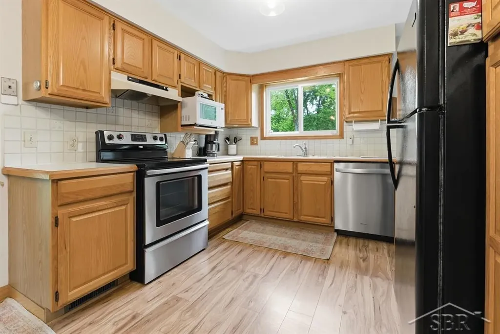 4911 Harding Street Midland City MI 48642