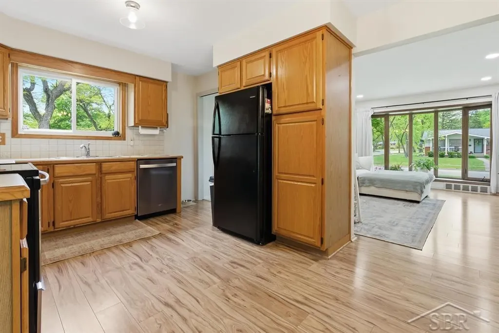 4911 Harding Street Midland City MI 48642