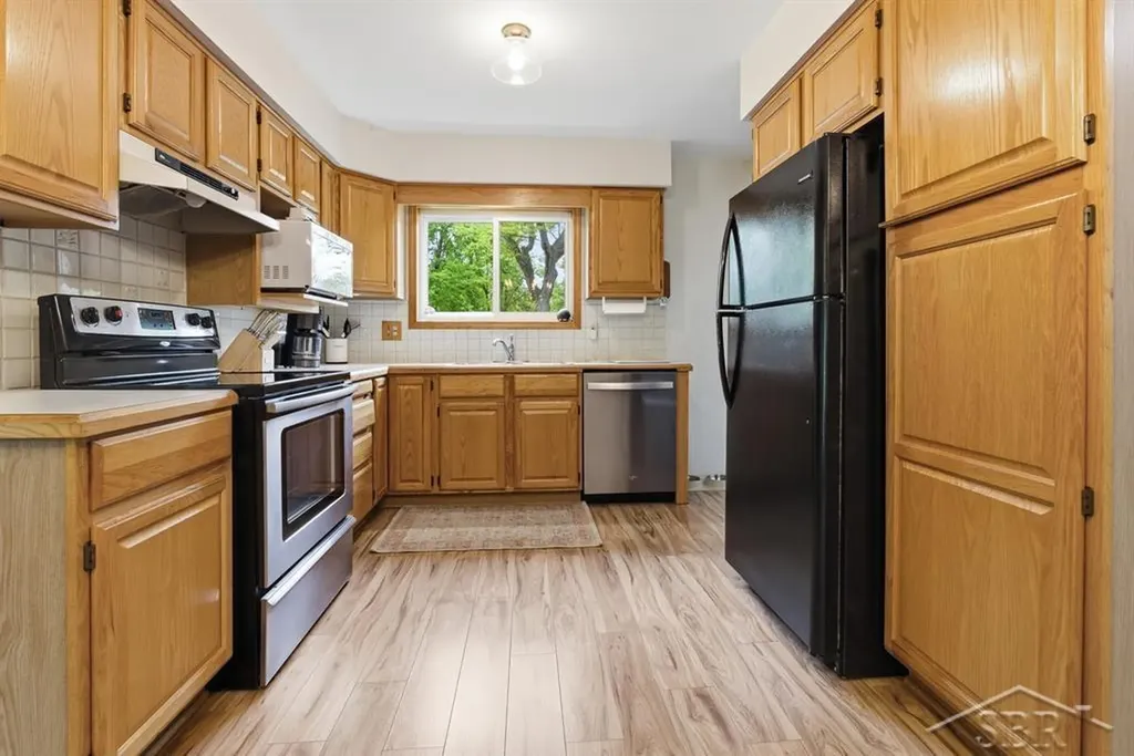 4911 Harding Street Midland City MI 48642